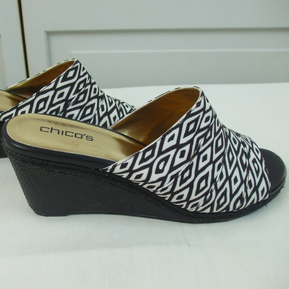 Chico's Black White Fabric Shoes Sandal Wedge 8.5M - Picture 1 of 8